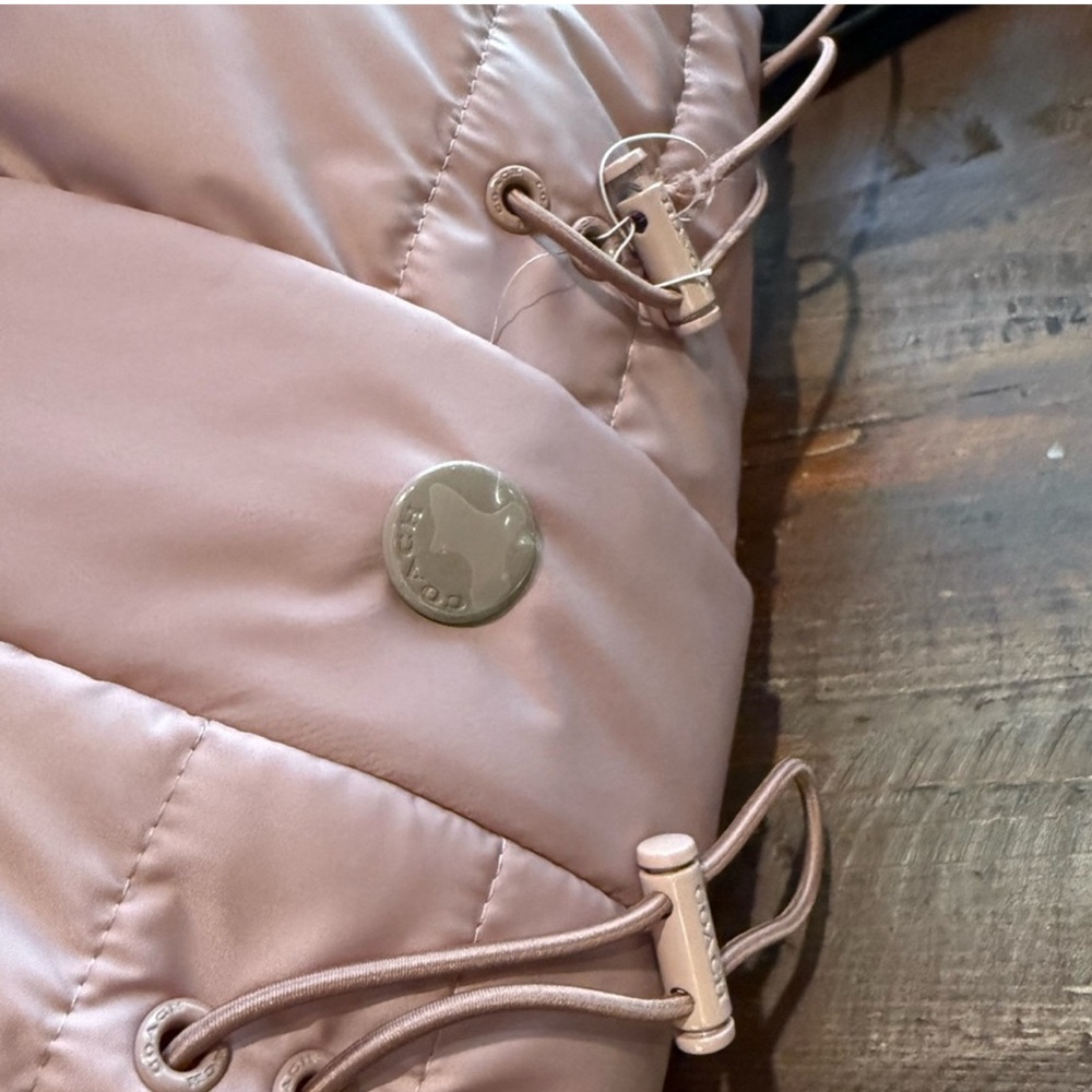 Tie snagged - Coach puffer jacket new